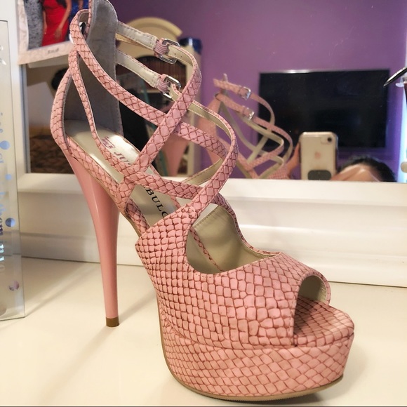 Just Fabulous Pink Snakeskin Heels - Picture 2 of 8